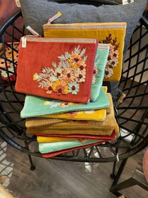 Boho Samt iPad Hülle von Madam Stolz