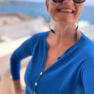 Der Sommercardigan „Nele“ in drei verschiedenen Tollen Farben