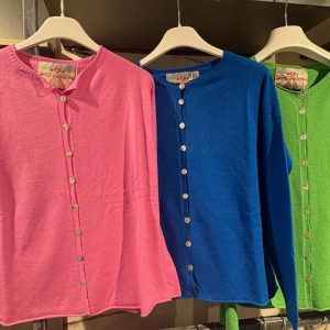 Der Sommercardigan „Nele“ in drei verschiedenen Farben von Soul Kathrine