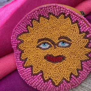 Fun in the 'Sun' - Perlenbesetzte Pouch von Soul Kathrine
